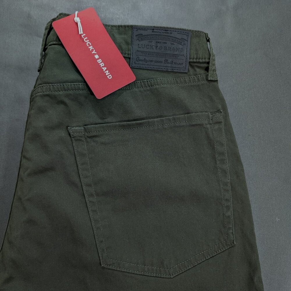 $99 Lucky Brand 223 Men's Straight Chino Pants Olive Stretch Size 36x30